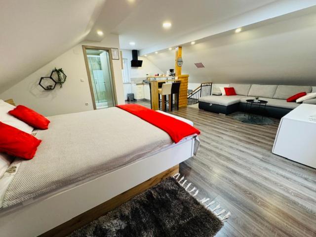 Apartments Paradise Licko Petrovo Selo Eksteriør billede